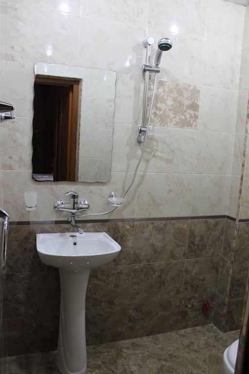 Princ Plaza Hotel Erevan Quarto foto