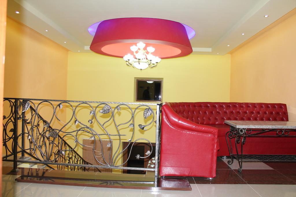 Princ Plaza Hotel Erevan Quarto foto